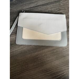 NWOT Botiker XL Grey & White Leather Wristlet